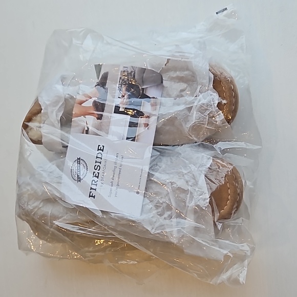 Fireside By Dearfoams Women's Mel Genuine Shearling Slip On Moccasins 7 NWT - Picture 7 of 8